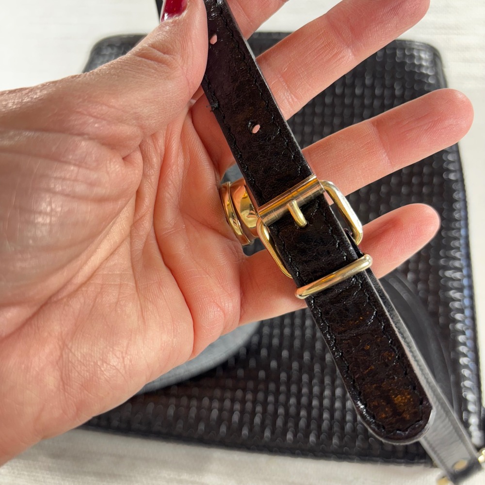 Vintage Buggatti Woven Leather Shoulder Bag Made in Italy Gold Tone Accents Fair - Picture 8 of 10